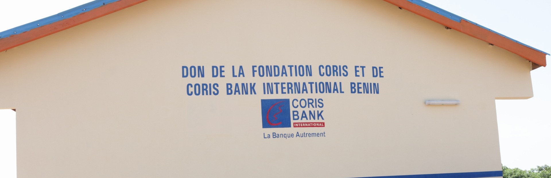 NIKKI/ÉDUCATION : CÉRÉMONIE DE REMISE D'UN MODULE DE SALLES DE CLASSE PAR CORIS BANK INTERNATIONAL BENIN AU CEG SUYA
